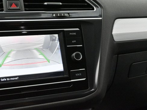 Used 2022 Volkswagen Tiguan S image 22