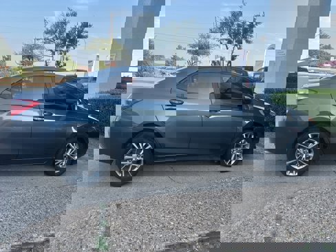 Used 2014 Toyota Corolla image 13