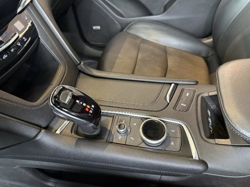 Certified 2021 Cadillac XT6 Sport w/ LPO, ONYX Package image 16