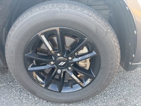 Used 2019 Dodge Journey SE image 4