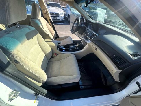 Used 2013 Honda Accord EX image 16