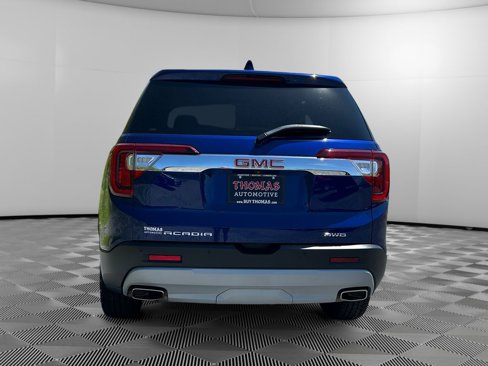Used 2023 GMC Acadia SLE image 6