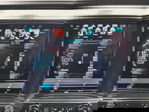 Used 2018 Chevrolet Silverado 1500 LT w/ LT Eassist Package image 14
