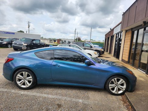 Used 2010 Hyundai Genesis 2.0T image 3