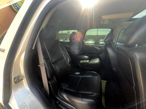 Used 2014 Chevrolet Tahoe LTZ image 44