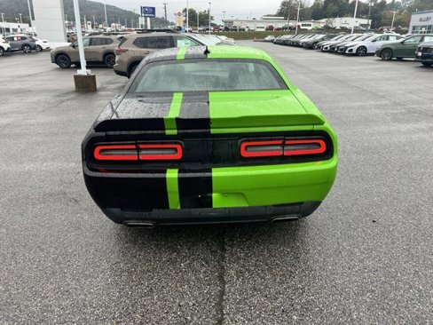 Used 2017 Dodge Challenger GT image 6