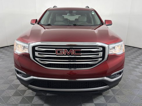 Used 2019 GMC Acadia SLT image 2