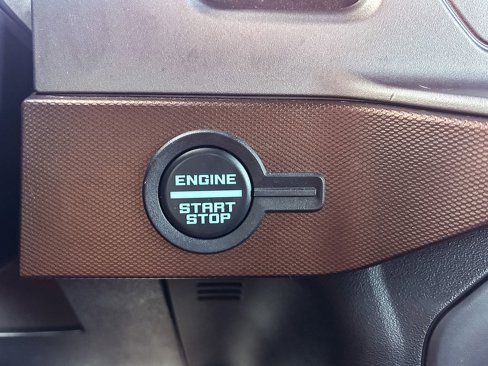 Used 2022 Ford Bronco Outer Banks image 14