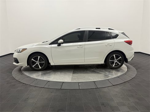 Used 2021 Subaru Impreza 2.0i Premium image 4