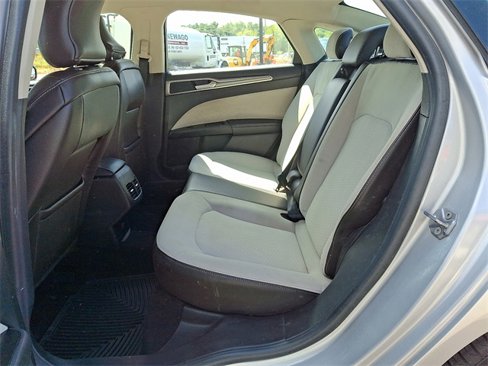 Used 2019 Ford Fusion SE w/ Equipment Group 151A image 14