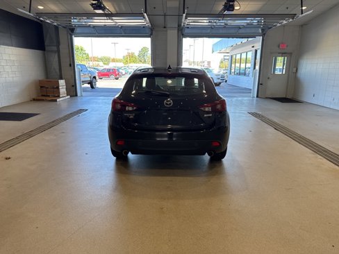 Used 2016 MAZDA MAZDA3 i Grand Touring image 7