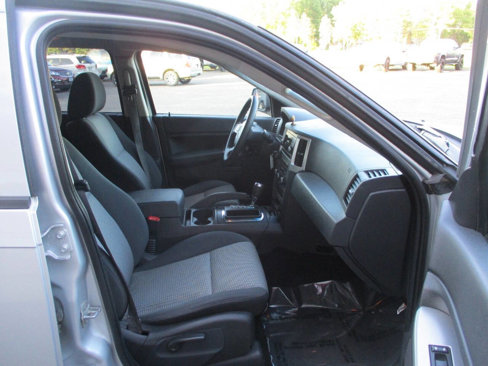 Used 2008 Jeep Grand Cherokee Laredo image 23