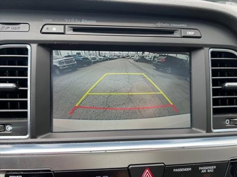 Used 2016 Hyundai Sonata Limited w/ Option Group 02 image 29