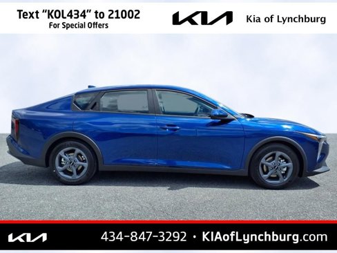 New 2025 Kia K4 LXS image 3