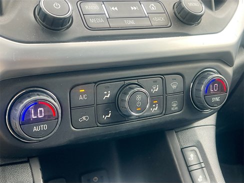 Used 2018 GMC Acadia SLT image 18