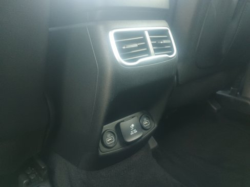 Used 2023 Hyundai Santa Fe Limited image 15