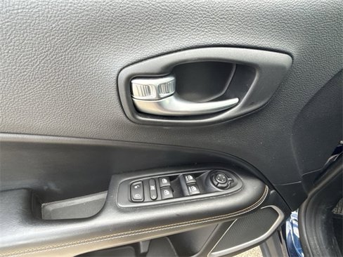 Used 2019 Jeep Compass Latitude image 22