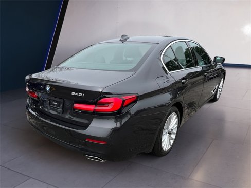 Used 2021 BMW 540i xDrive w/ Premium Package image 5