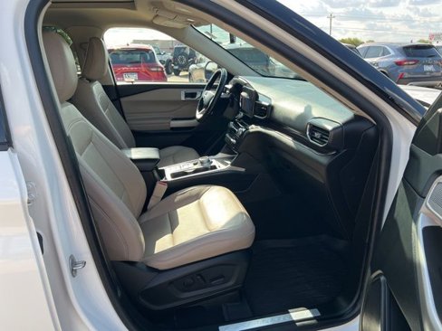 Used 2021 Ford Explorer Limited w/ Equipment Group 301A image 24