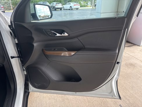 Used 2020 GMC Acadia SLE image 33