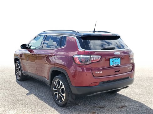 Used 2022 Jeep Compass Limited image 3