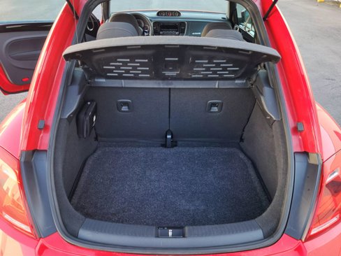 Used 2013 Volkswagen Beetle 2.0T image 13