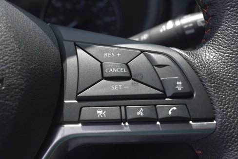 Used 2023 Nissan Kicks SR image 21