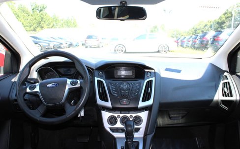 Used 2012 Ford Focus SE image 9