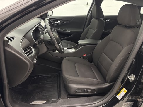 Used 2019 Chevrolet Malibu RS image 16