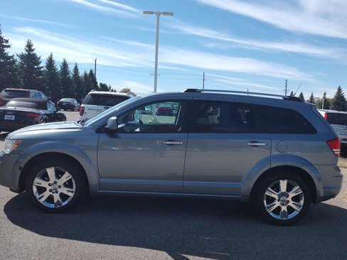 Used 2010 Dodge Journey R/T w/ Flexible Seating Group image 22