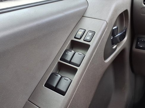 Used 2015 Nissan Frontier Desert Runner image 32