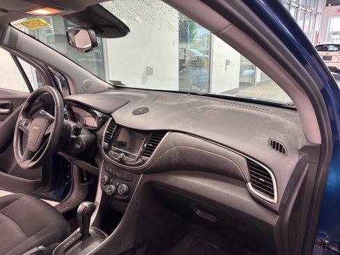 Used 2019 Chevrolet Trax LT image 17