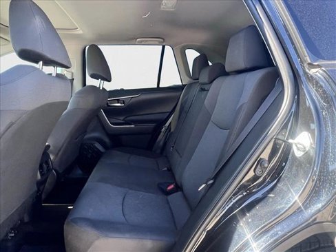 Used 2019 Toyota RAV4 XLE image 18