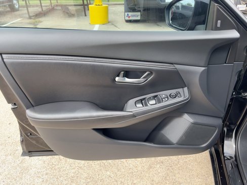Used 2021 Nissan Sentra SV w/ Electronics Package image 12