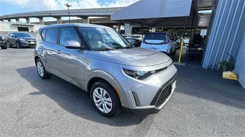 Used 2023 Kia Soul LX image 7