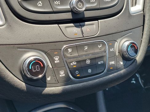 Used 2023 Chevrolet Malibu LT image 28