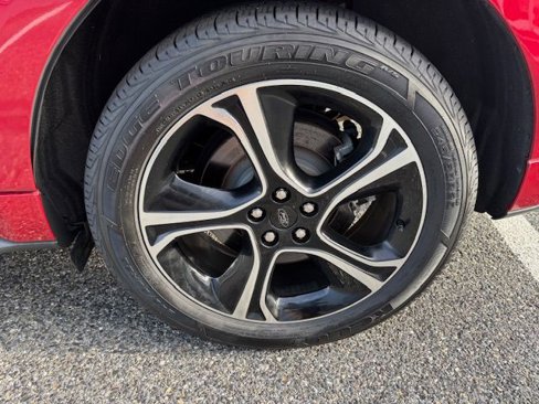 Used 2021 Ford Edge ST image 24