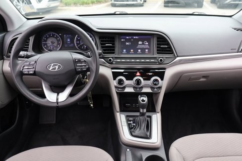 Used 2019 Hyundai Elantra SEL image 14
