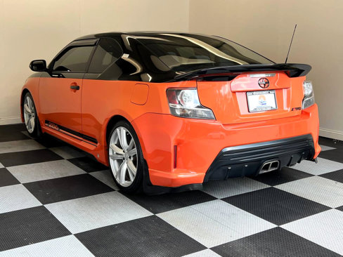 Used 2015 Scion tC image 4