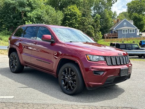 Used 2022 Jeep Grand Cherokee Laredo X image 5