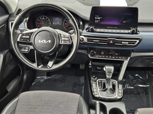Used 2023 Kia Seltos S w/ Navigation Package image 22