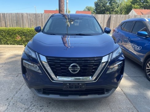 Certified 2021 Nissan Rogue SV image 3