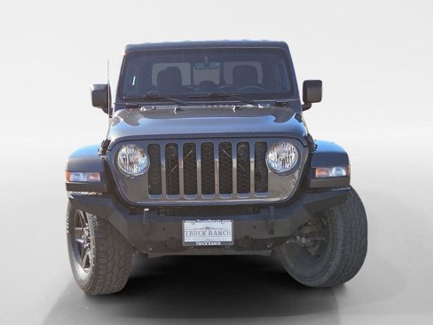 Used 2021 Jeep Gladiator Sport image 8