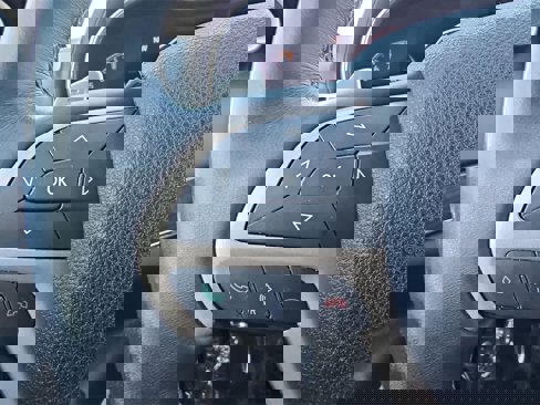 Used 2017 Jeep Grand Cherokee Overland image 28