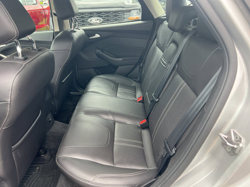 Used 2012 Ford Focus SEL image 6