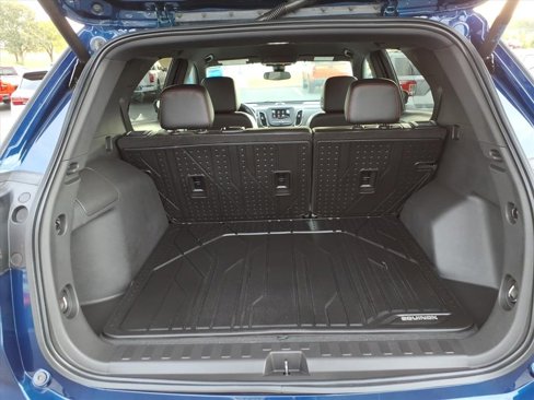 Used 2022 Chevrolet Equinox RS w/ LPO, Floor Liner Package image 7