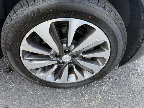 Used 2017 Buick Encore Preferred image 5