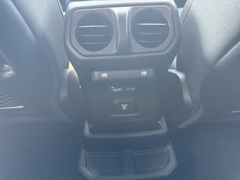 Used 2024 Jeep Wrangler Unlimited Rubicon 4xe image 22