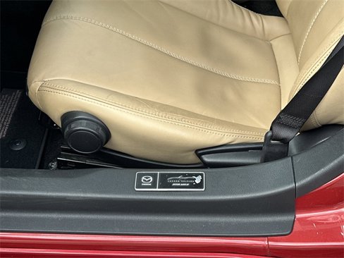 Used 2016 MAZDA MX-5 Miata Grand Touring image 16