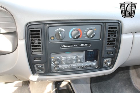 Used 1995 Chevrolet Impala SS image 17